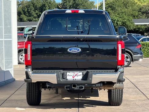 Used 2023 Ford F250 Lariat w/ FX4 Off-Road Package image 5