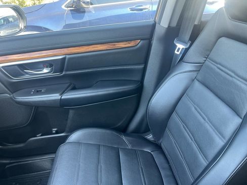 Used 2018 Honda CR-V Touring image 25