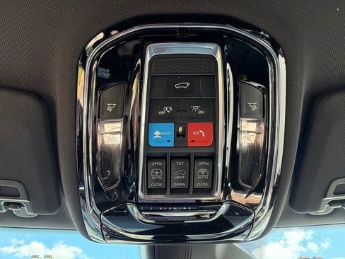 Certified 2023 Jeep Grand Cherokee Summit w/ Adv Protech Group IV AWD/4WD image 33