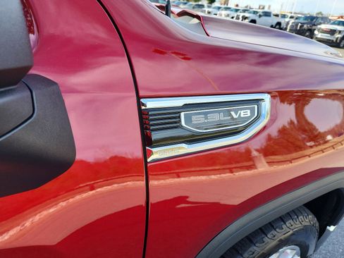 Used 2022 GMC Sierra 1500 SLT w/ SLT Premium Package image 9