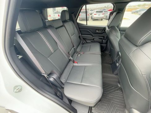 Used 2025 Toyota 4Runner Limited image 20