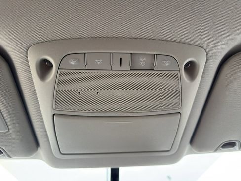 Used 2017 Nissan Rogue S w/ S Appearance Package image 23