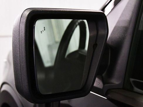 Used 2023 Ford F150 XLT w/ XLT Black Appearance Package image 17