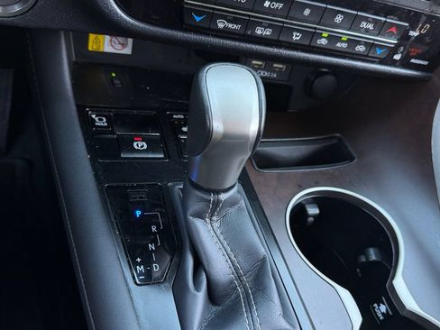 Used 2022 Lexus RX 350 AWD w/ Premium Package image 24