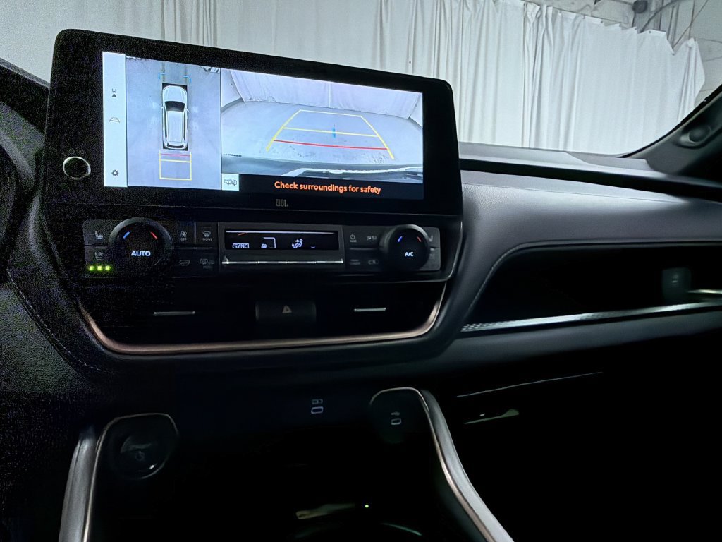 Certified 2025 Toyota Grand Highlander AWD Hybrid image 23