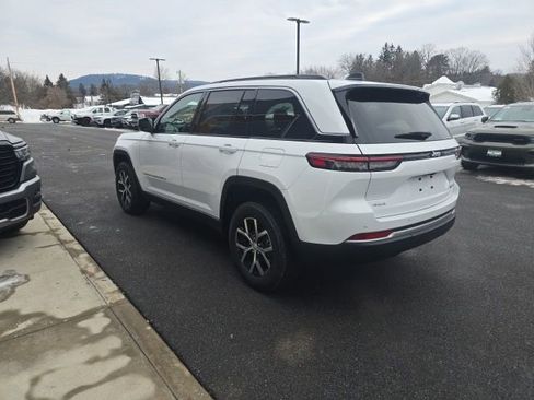 New 2026 Jeep Grand Cherokee Limited AWD/4WD image 4