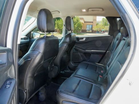 Used 2022 Ford Escape SEL w/ Technology Package AWD/4WD image 16