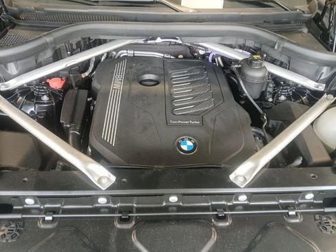 Used 2023 BMW X5 xDrive40i w/ Premium Package AWD/4WD image 22