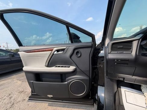 Used 2019 Lexus RX 350L FWD image 23
