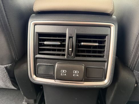 Used 2024 Subaru Forester Limited image 19