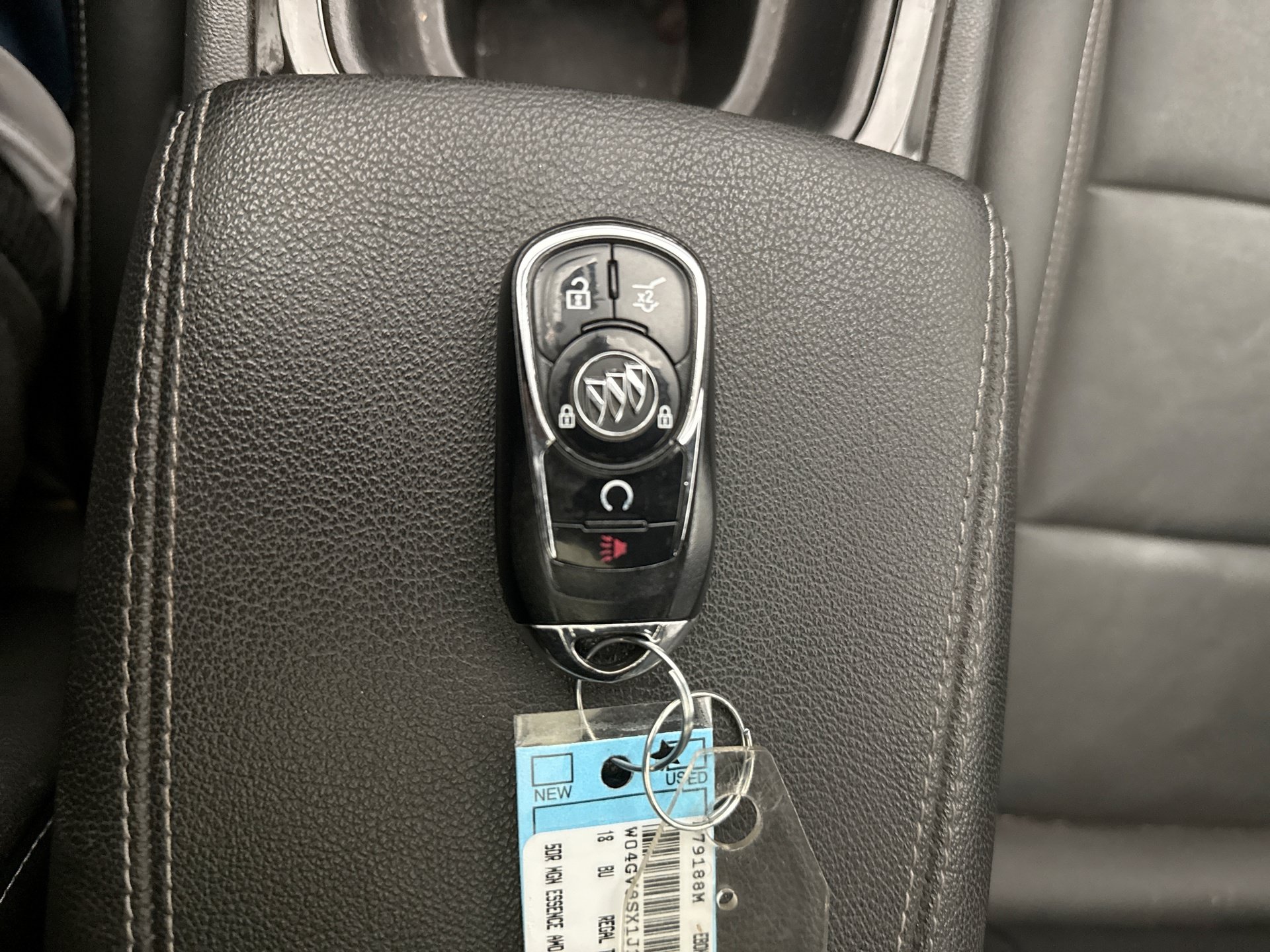 Used 2018 Buick Regal Essence w/ Driver Confidence Package #1 AWD/4WD image 10