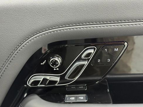 Used 2021 Land Rover Range Rover P525 Westminster Edition image 22
