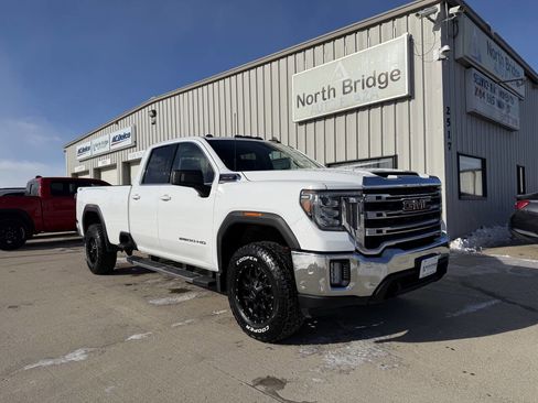 Used 2020 GMC Sierra 2500 SLE image 1