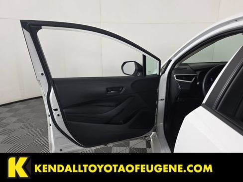 Used 2024 Toyota Corolla LE FWD image 19
