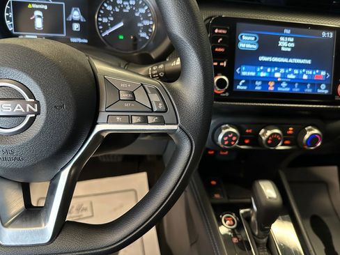 Used 2024 Nissan Kicks SV FWD image 12