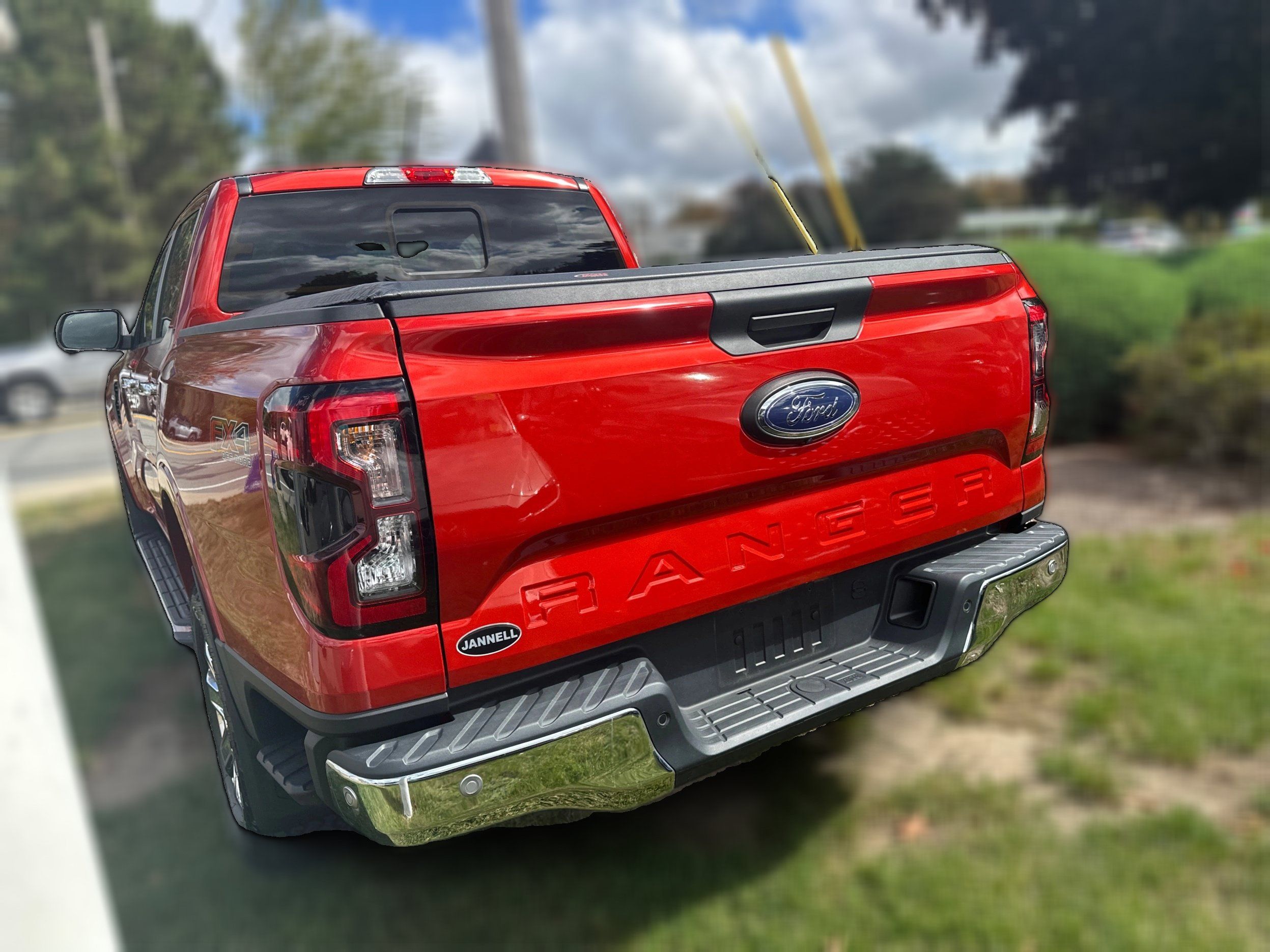 Used 2024 Ford Ranger XLT w/ Technology Package AWD/4WD image 23