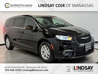 Certified 2025 Chrysler Pacifica Select