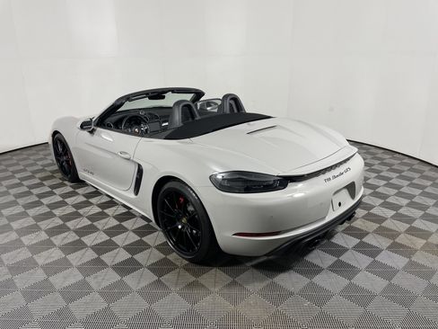 Used 2024 Porsche 718 Boxster GTS image 3