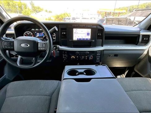 Used 2024 Ford F250 XL w/ STX Appearance Package AWD/4WD image 14