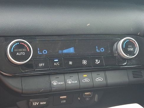 Used 2023 Hyundai Elantra SEL FWD image 16