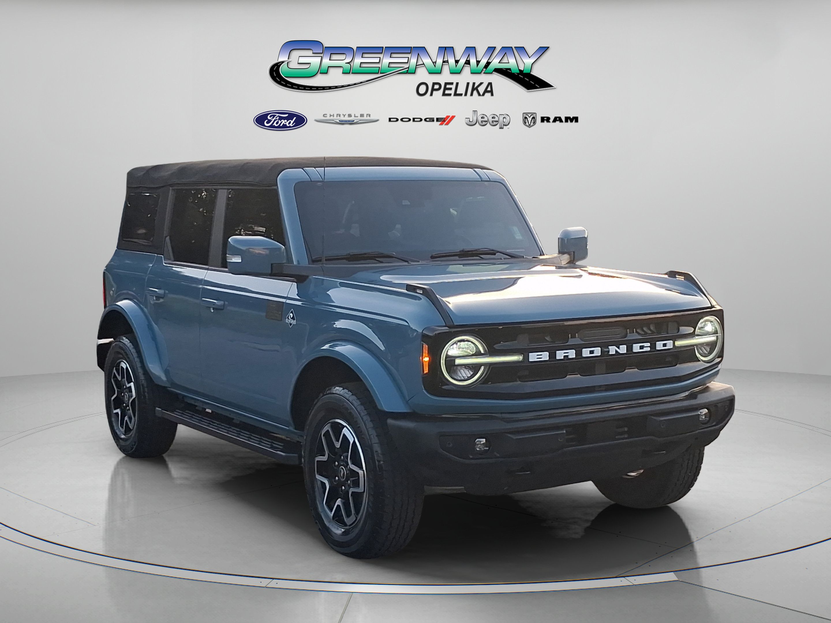 Used 2022 Ford Bronco Outer Banks AWD/4WD image 1