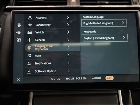 Used 2024 Land Rover Range Rover Velar Dynamic SE image 46