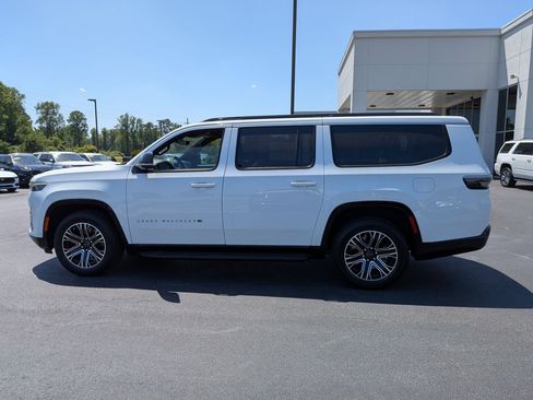 New 2026 Jeep Grand Wagoneer L 4WD image 8