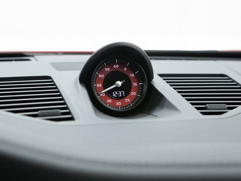 Certified 2025 Porsche 911 Carrera image 27