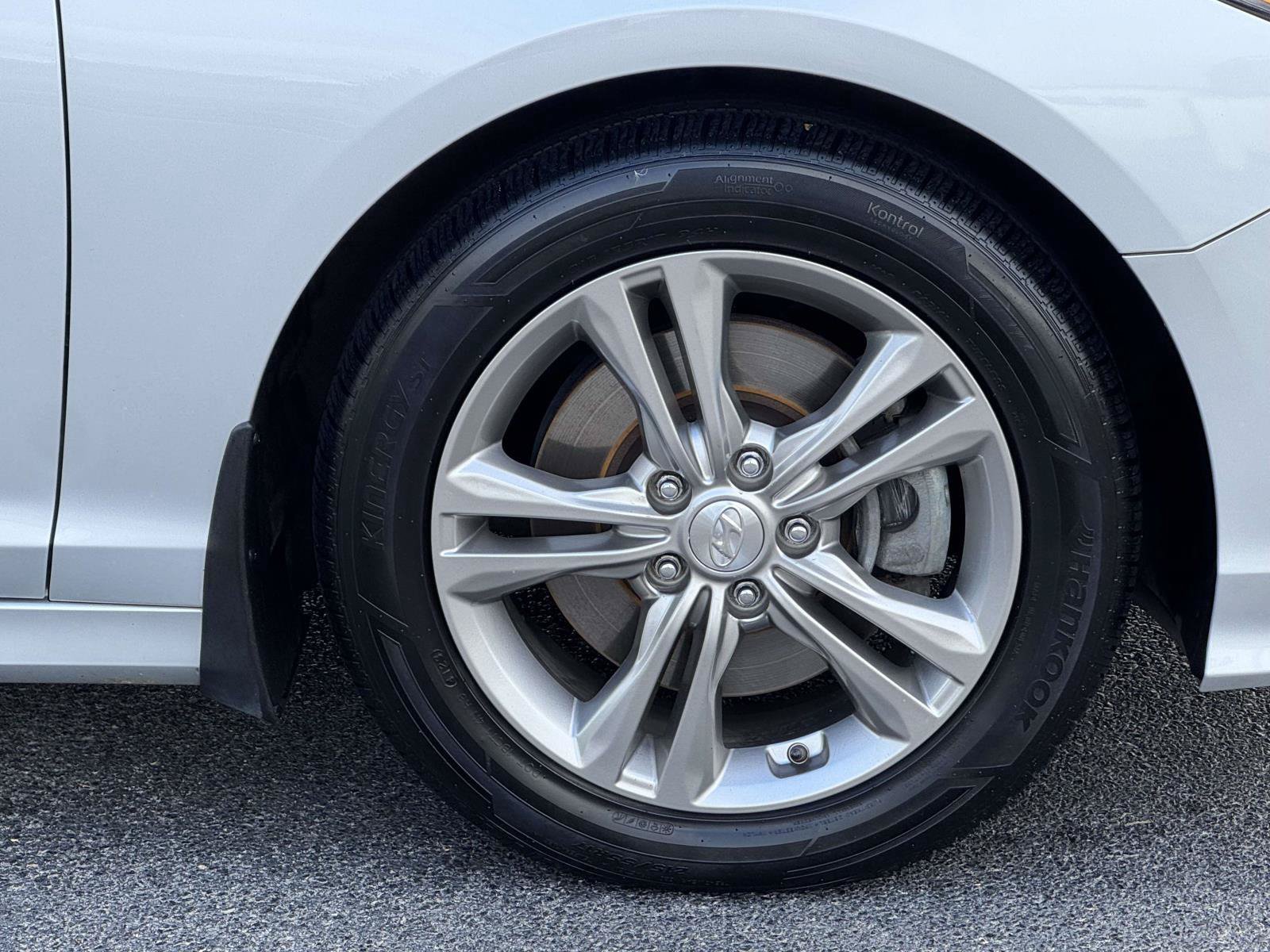 Used 2019 Hyundai Sonata Limited w/ Ultimate Package 04 FWD image 7