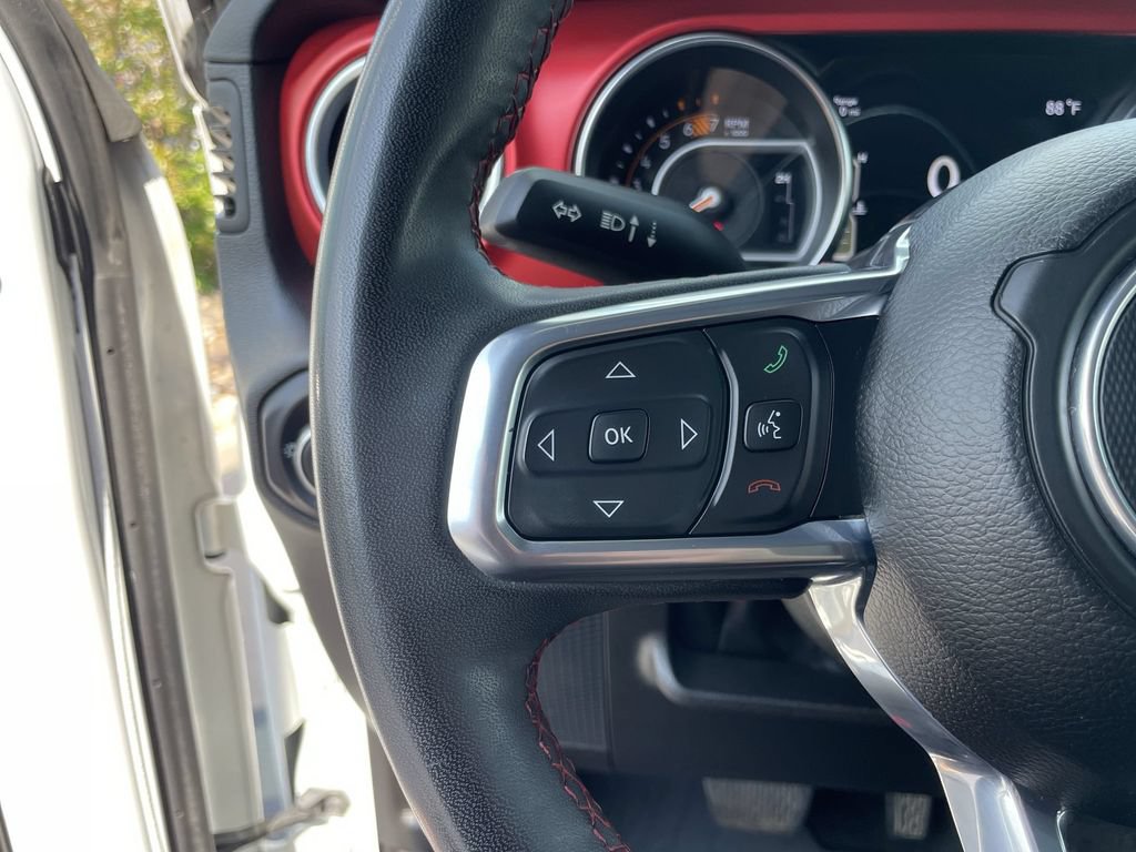 Used 2023 Jeep Wrangler Unlimited Rubicon AWD/4WD image 16