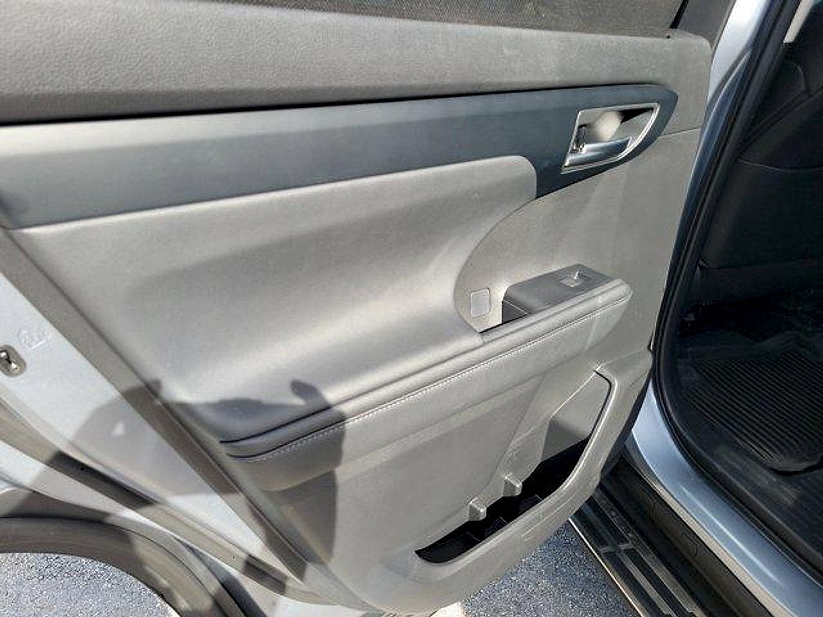 Used 2023 Toyota Highlander XLE FWD image 22