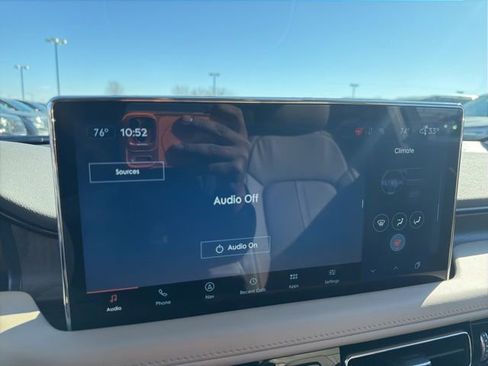 Used 2023 Lincoln Nautilus Reserve w/ Equipment Group 202A image 27