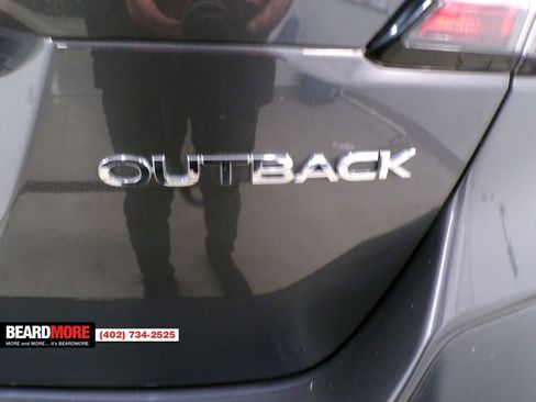 Used 2022 Subaru Outback Limited image 9