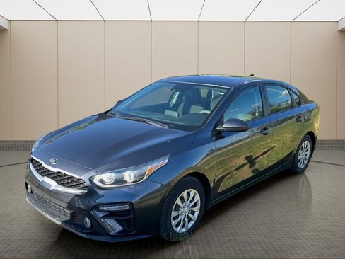 Used 2020 Kia Forte Sedan image 2