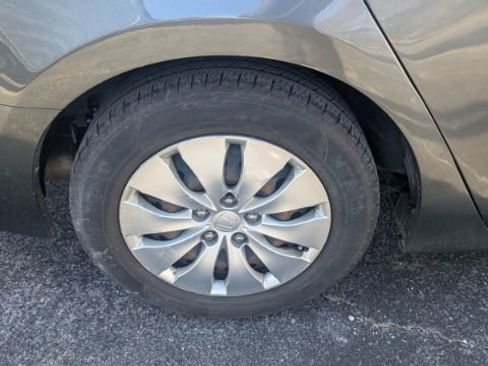 Used 2012 Honda Accord LX image 12