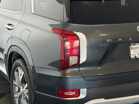 Used 2020 Hyundai Palisade SEL w/ Convenience Package FWD image 12
