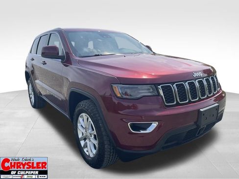 Used 2022 Jeep Grand Cherokee Laredo X AWD/4WD image 1