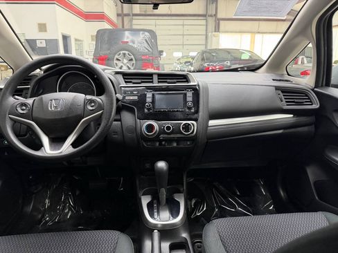 Used 2019 Honda Fit LX image 20