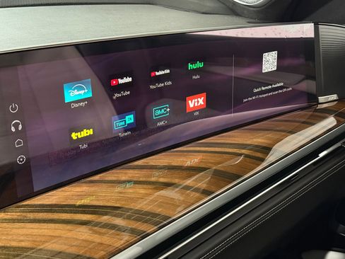 New 2025 Cadillac Escalade Premium Luxury Platinum image 31