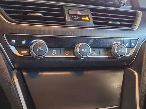 Used 2022 Honda Accord Touring image 19