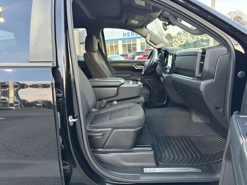 Used 2023 Chevrolet Silverado 1500 LT image 32