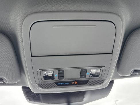 Certified 2023 Ford Explorer XLT w/ Equipment Group 202A AWD/4WD image 29