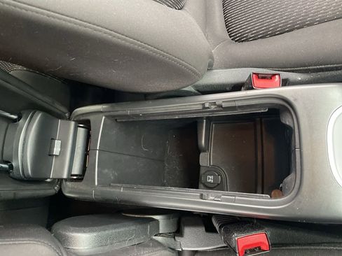 Used 2015 Dodge Journey SXT w/ Flexible Seating Group image 43