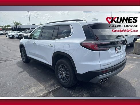 Used 2025 GMC Acadia Elevation FWD image 13