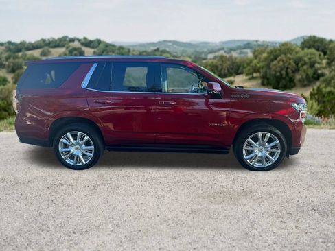 Used 2021 Chevrolet Tahoe High Country w/ Premium Package RWD image 11
