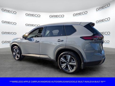 Certified 2025 Nissan Rogue SL FWD image 5