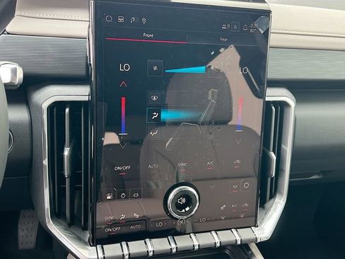 New 2026 GMC Acadia Elevation w/ Elevation Premium Package image 11