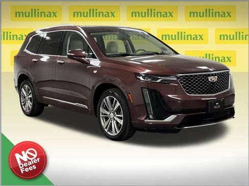 Used 2023 Cadillac XT6 Premium Luxury image 1