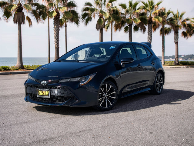Used 2019 Toyota Corolla SE FWD image 2