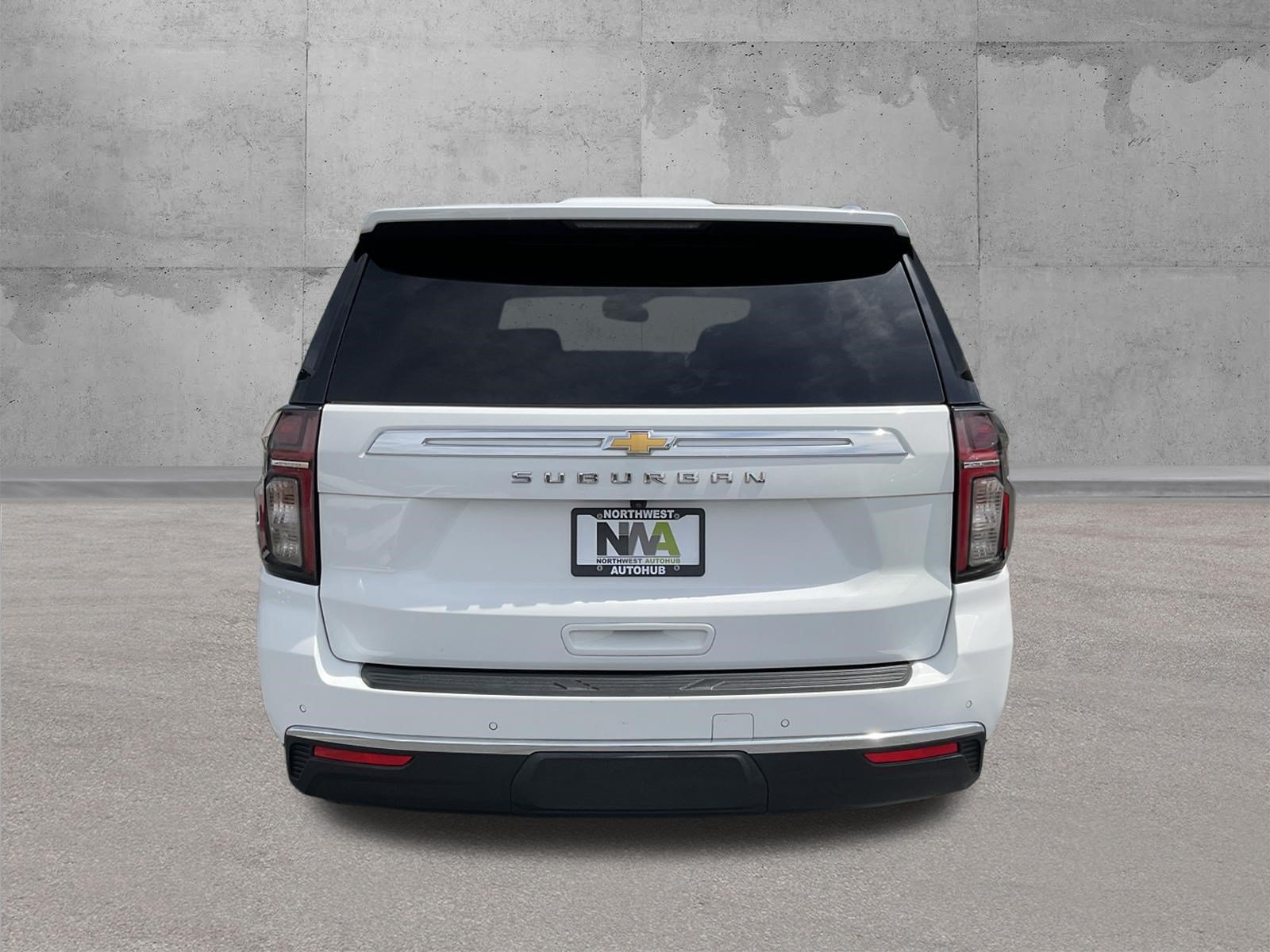 Used 2022 Chevrolet Suburban LS AWD/4WD image 4